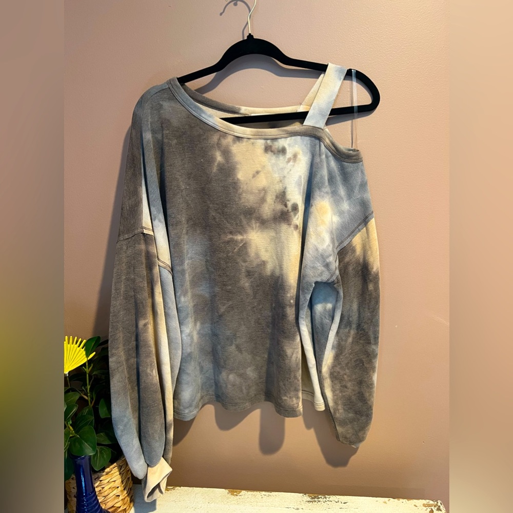 Dropped Shoulder Tie-dye Top